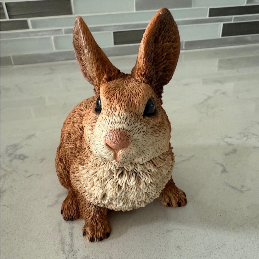 1989 SIGNED CASTAGNA ITALY LOVING SERIES RABBIT FIGURINE